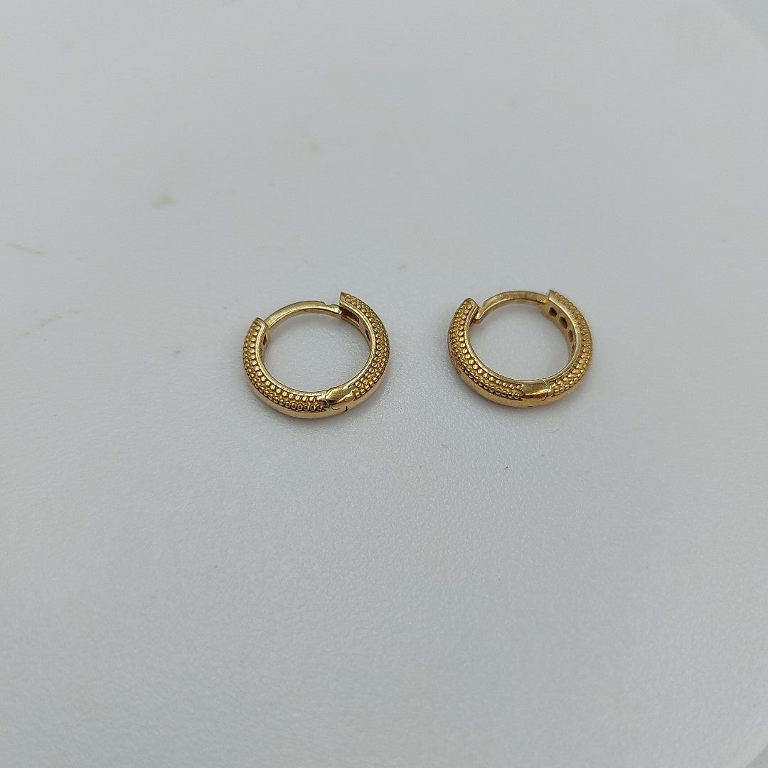 HUGGIES ORO 14K 2.4 (NUEVO)