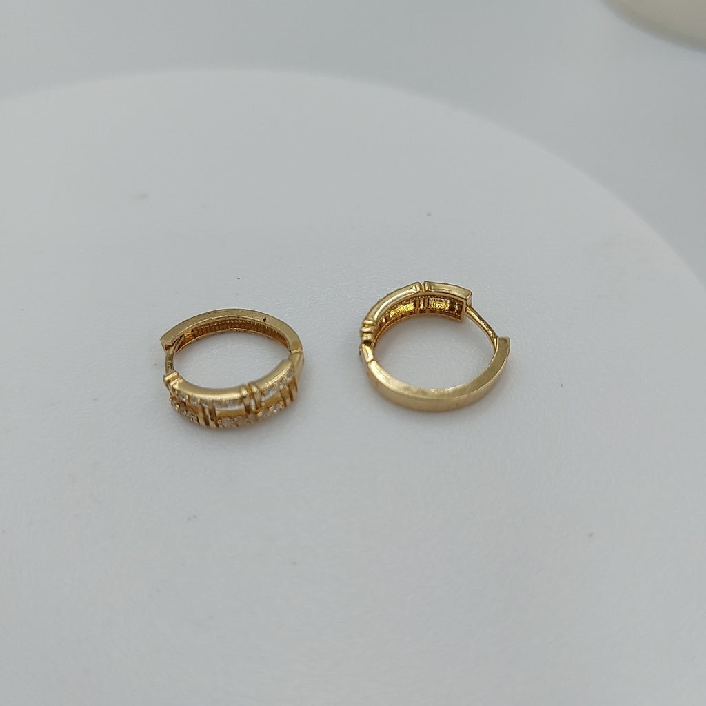 HUGGIES ORO 14K 2.5 (NUEVO)