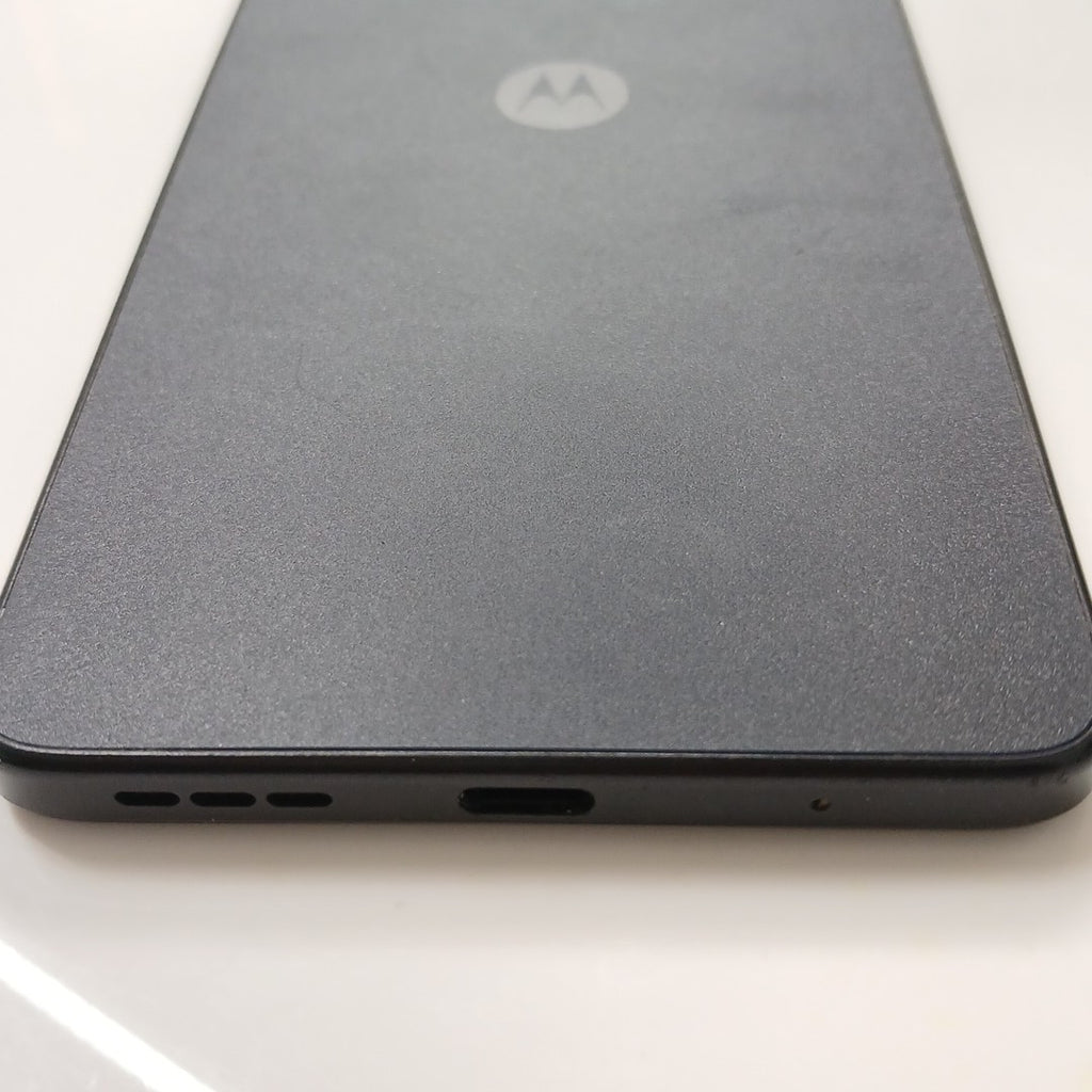 CELULAR MOTOROLA MOTO G24 XT2423-1 (2024) 256 GB 4 GB RAM (SEMINUEVO)