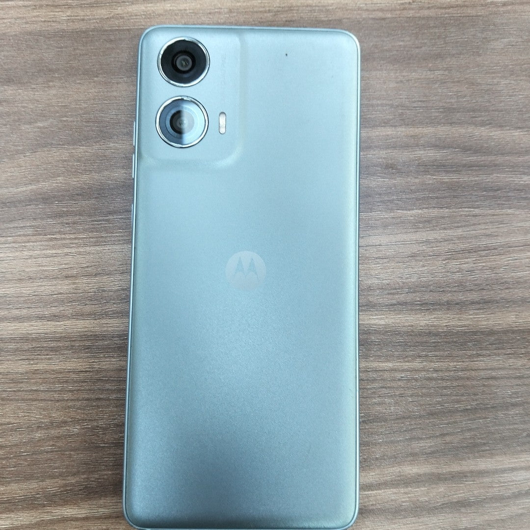 CELULAR MOTOROLA MOTO G24 POWER XT2425-1 (2024) 256 GB 8 GB RAM (SEMINUEVO)