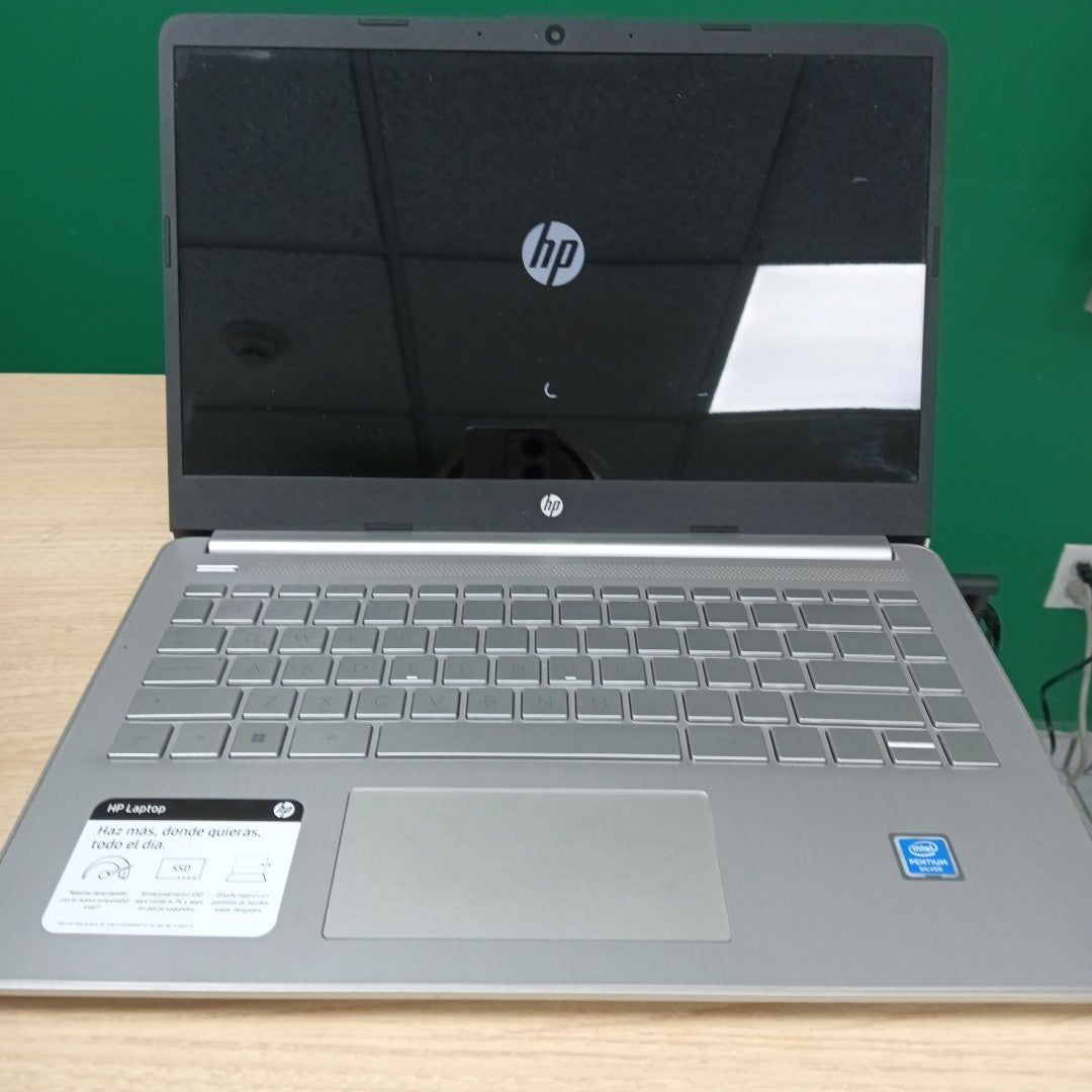 LAPTOP HP 14-DQ0505LA (2023) 256 GB SSD 8 GB RAM (SEMINUEVO)
