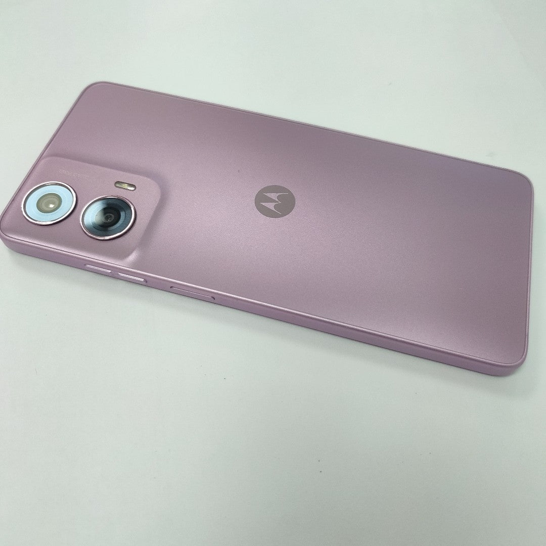 CELULAR MOTOROLA MOTO G24 XT2423-1 (2024) 256 GB 4 GB RAM (SEMINUEVO)