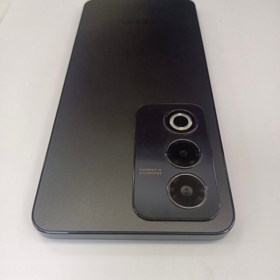 CELULAR OPPO  A80 5G CPH2639 (2024) 256 GB 8 GB RAM (SEMINUEVO)
