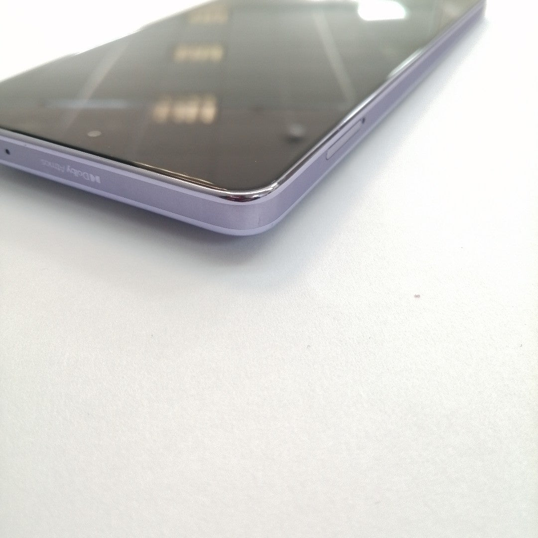 CELULAR MOTOROLA MOTO G86 XT2527-1 (2025) 256 GB 8 GB RAM (SEMINUEVO)