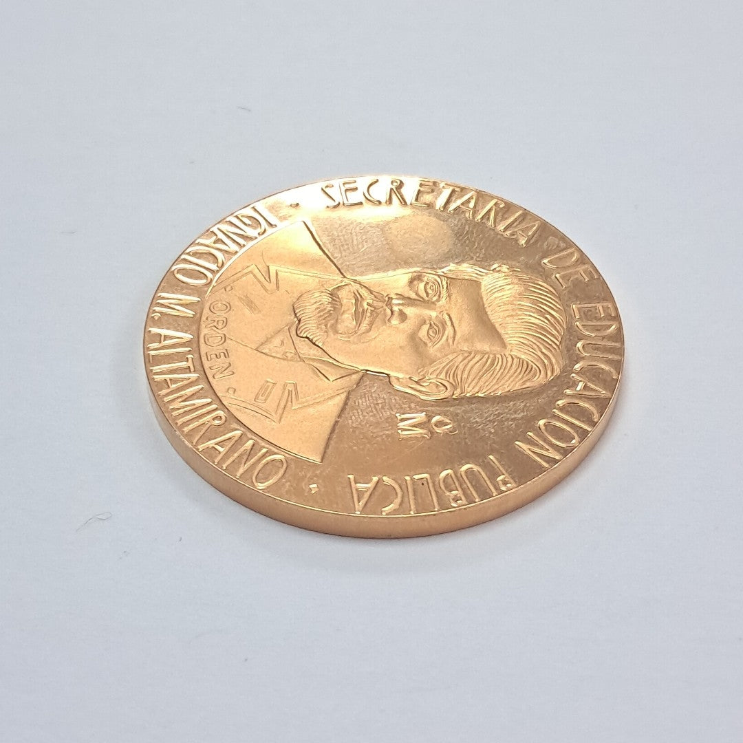 MEDALLA CONMEMORATIVA ORO 21 K 42,00 GRMS (SEMINUEVO)