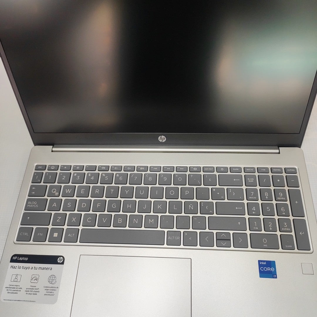 LAPTOP HP 15-FD0046LA (2024) 512 GB SSD 8 GB RAM (SEMINUEVO)