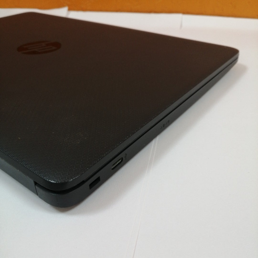 LAPTOP HP 245 G8 (2023) 512 GB SSD 8 GB RAM (SEMINUEVO)
