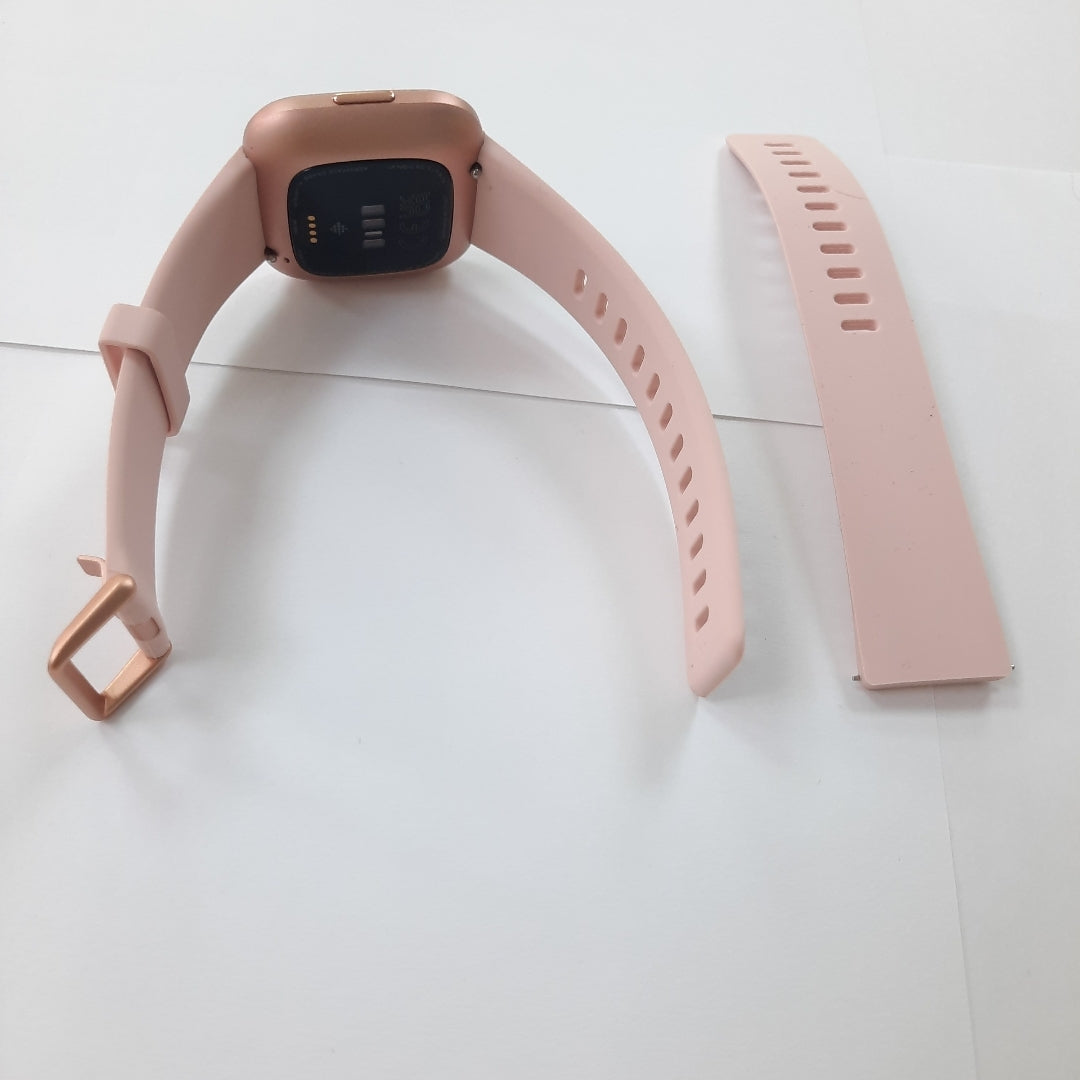 SMARTWATCH FITBIT VERSA 2 FB507 40 MM GPS (SEMINUEVO)
