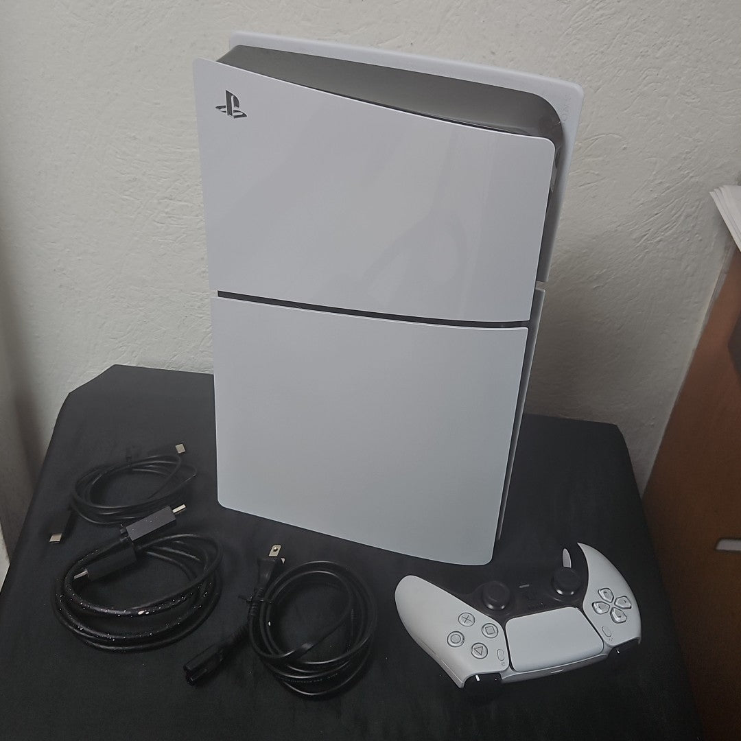 CONSOLA DE VIDEOJUEGO SONY PS5 825 SSD (SEMINUEVO)