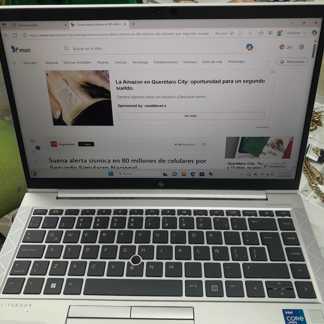 LAPTOP HP ELITEBOOK 840 G8 (2023) 256 GB SSD 16 GB RAM (SEMINUEVO)