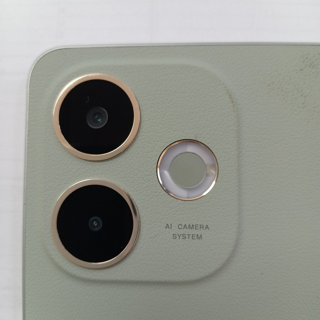 CELULAR OPPO  A5 PRO CPH2711 (2025) 256 GB 8 GB RAM (SEMINUEVO)