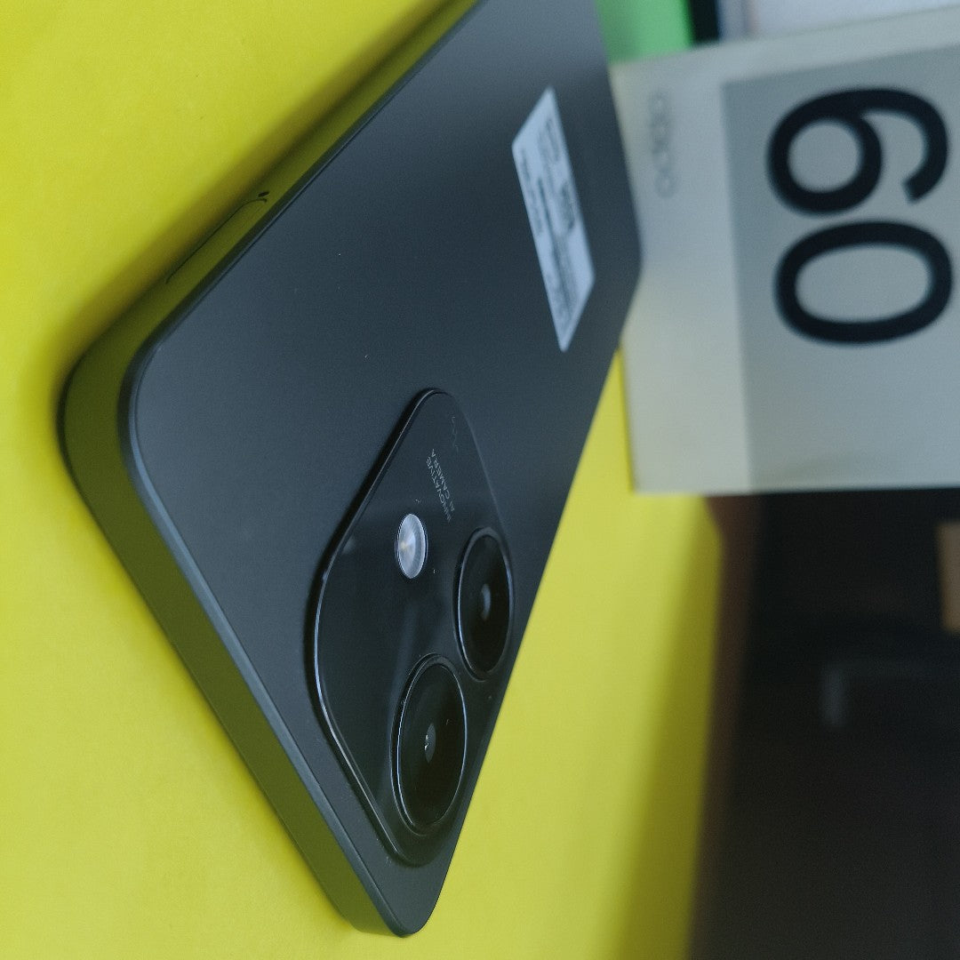 CELULAR OPPO  A60 CPH3669 256 GB 8 GB RAM (SEMINUEVO)