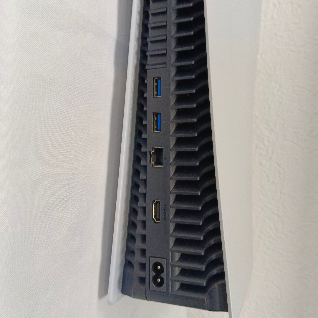 CONSOLA DE VIDEOJUEGO SONY PS5 825 SSD (SEMINUEVO)