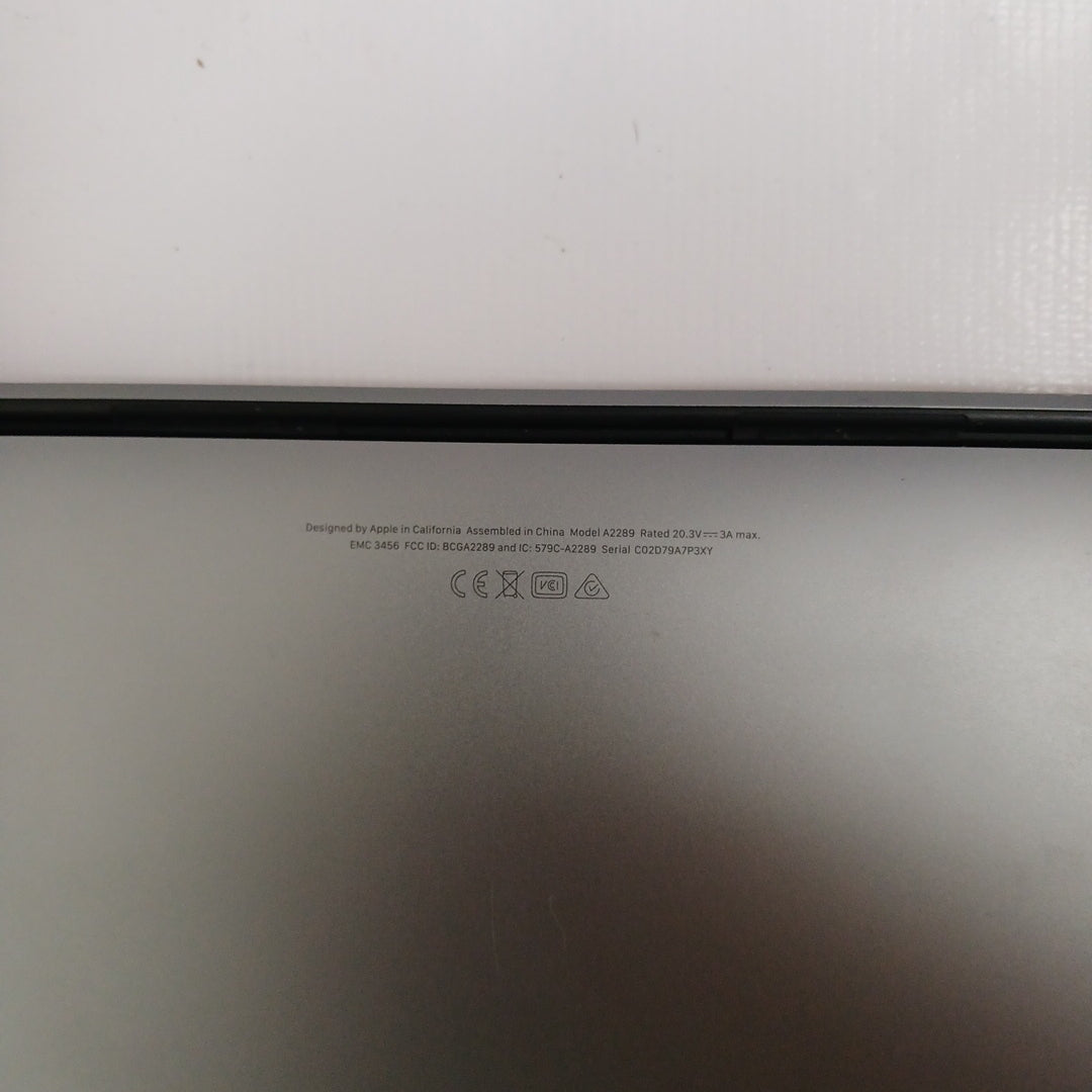 LAPTOP APPLE MACBOOK PRO 13" 2020 1.4 A2289 256 GB SSD 8 GB RAM (SEMINUEVO)