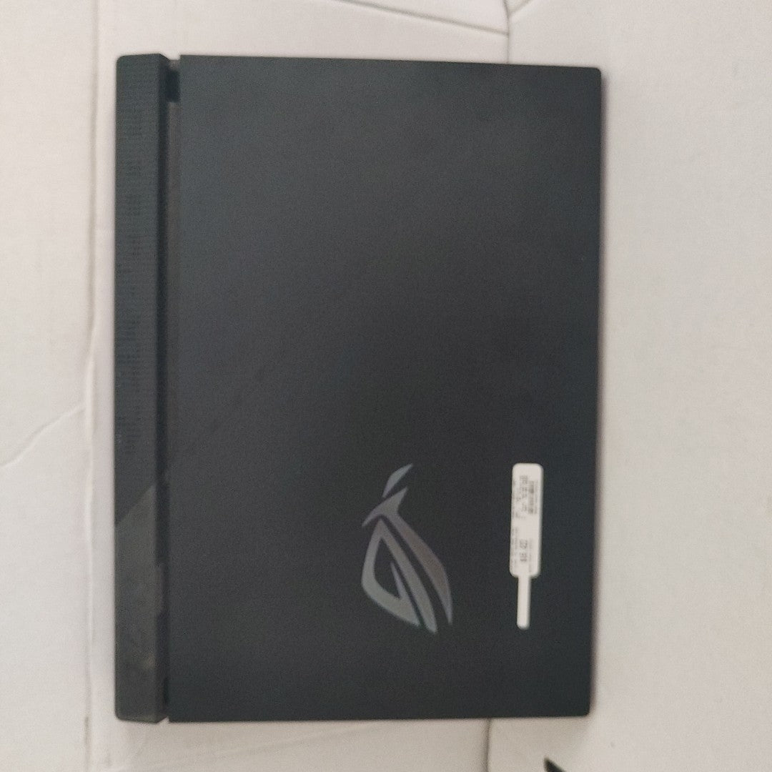LAPTOP ASUS ROG STRIX SCAR 15 G533ZM-ES93 (2022) 512 GB SSD 16 GB RAM (SEMINUEVO)