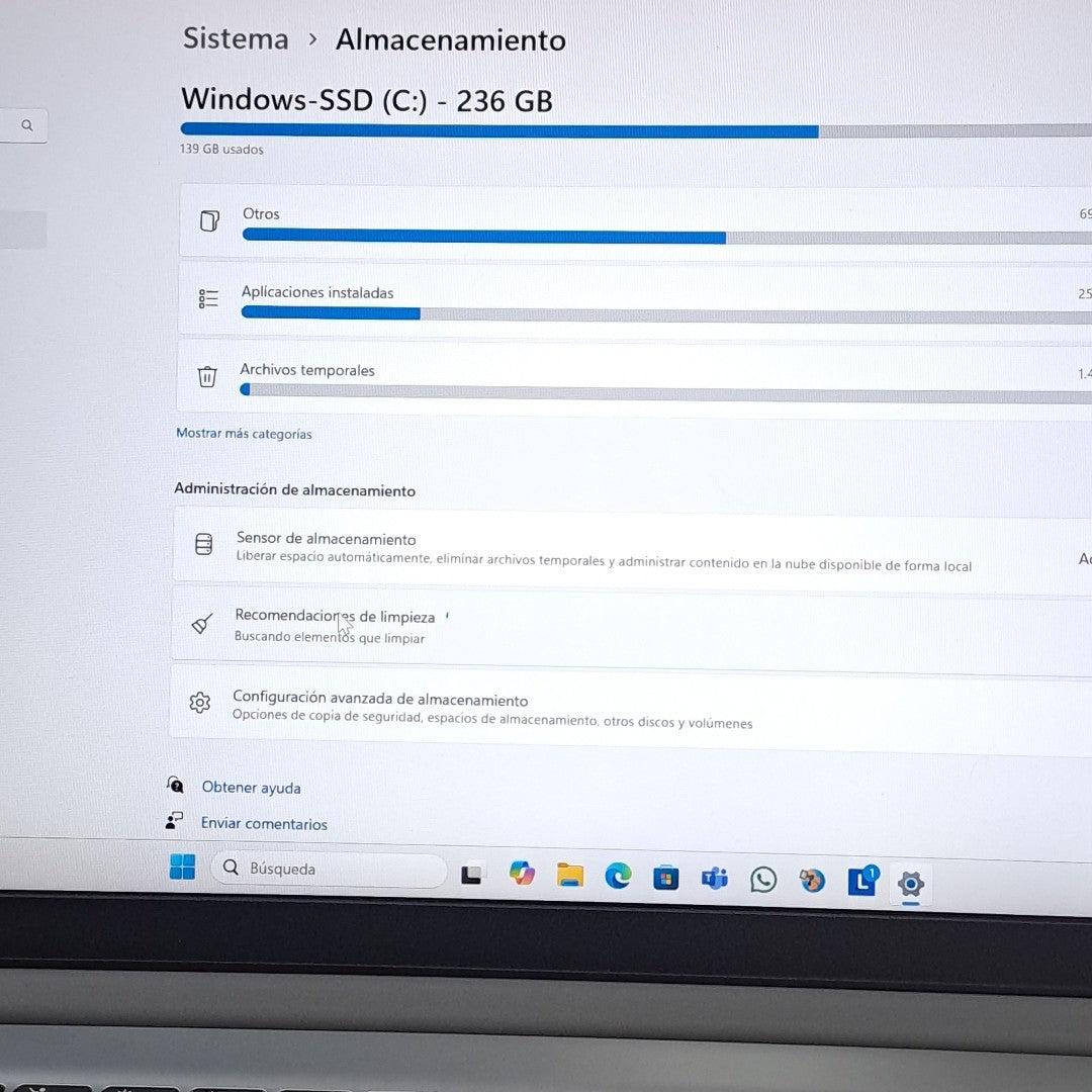 LAPTOP LENOVO IDEAPAD 1 15AMN7 (2023) 256 GB SSD 8 GB RAM (SEMINUEVO)