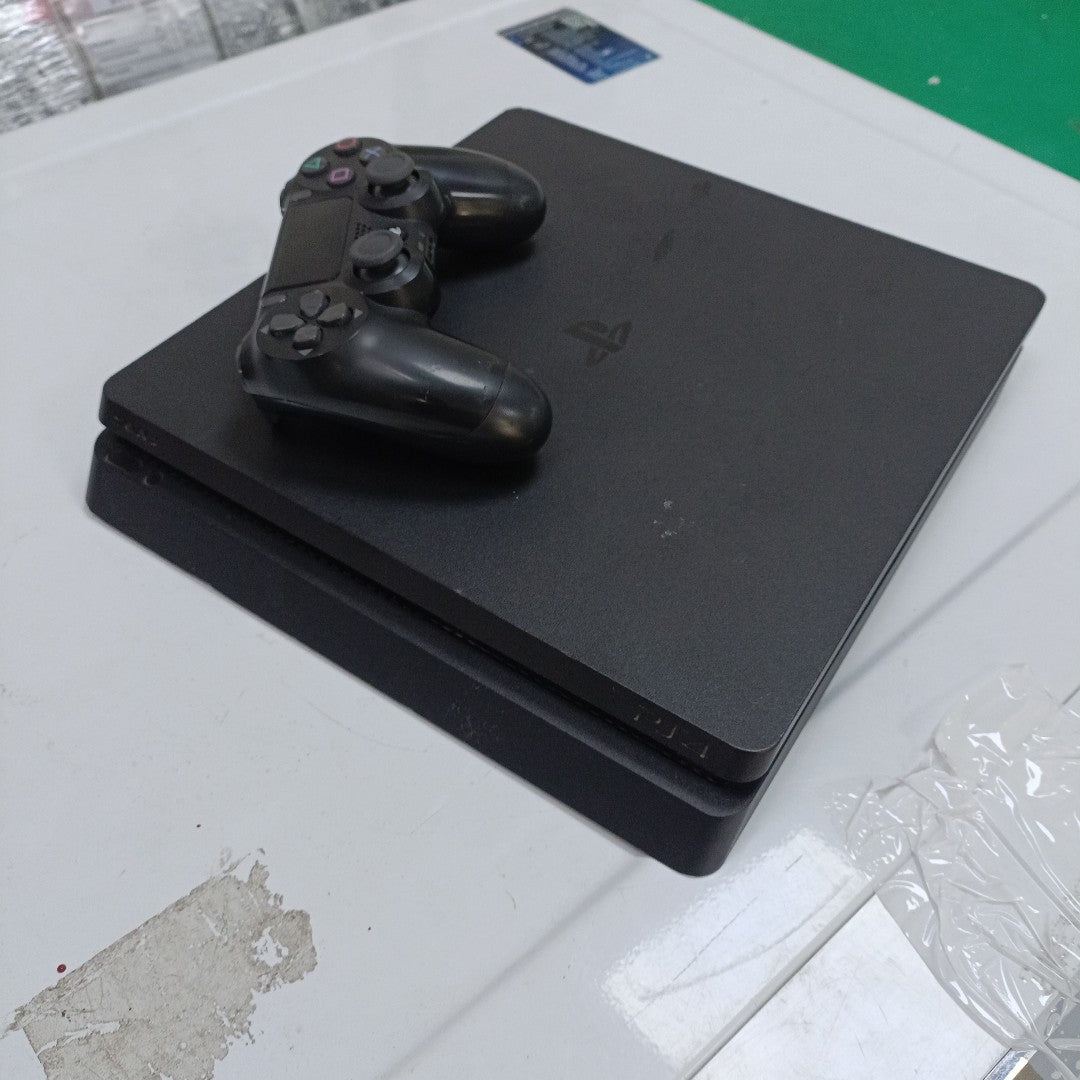 CONSOLA DE VIDEOJUEGO SONY PS4 SLIM 1 TB (SEMINUEVO)