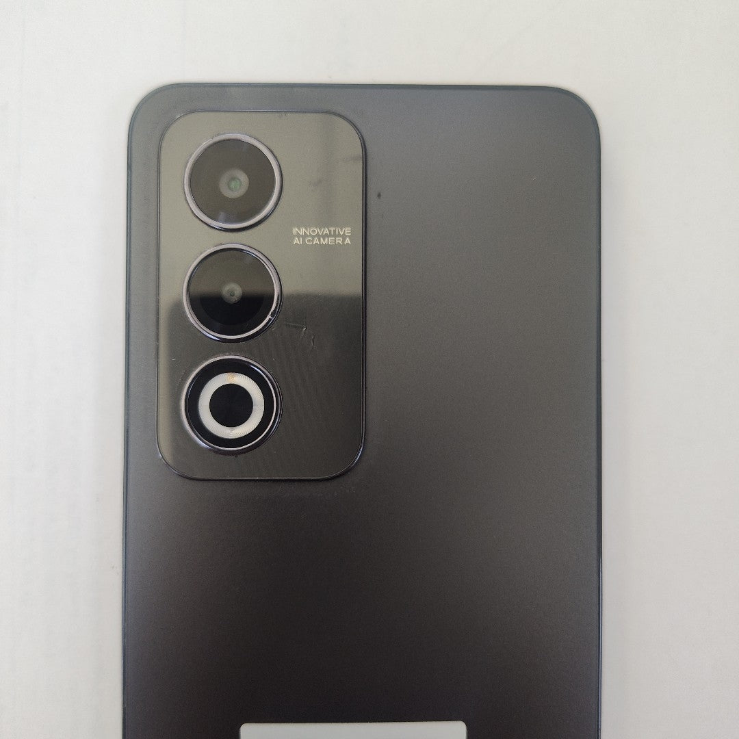 CELULAR OPPO  A80 5G CPH2639 (2024) 256 GB 8 GB RAM (SEMINUEVO)