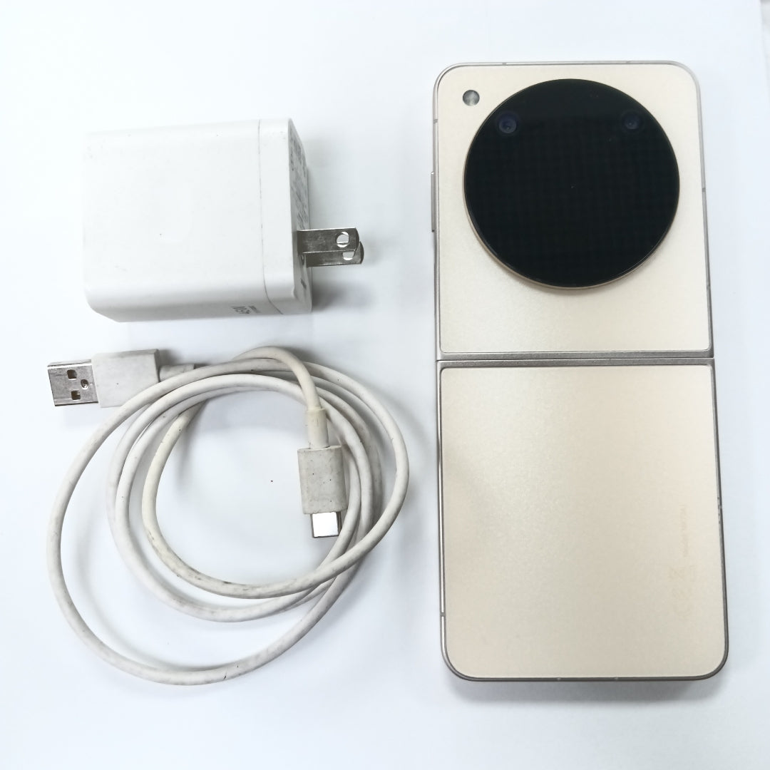 CELULAR NUBIA  FLIP 5G NX724J (2024) 256 GB 8 GB RAM (SEMINUEVO)