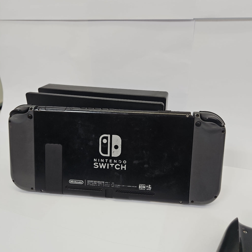 CONSOLA DE VIDEOJUEGO NINTENDO SWITCH 32 GB (SEMINUEVO)