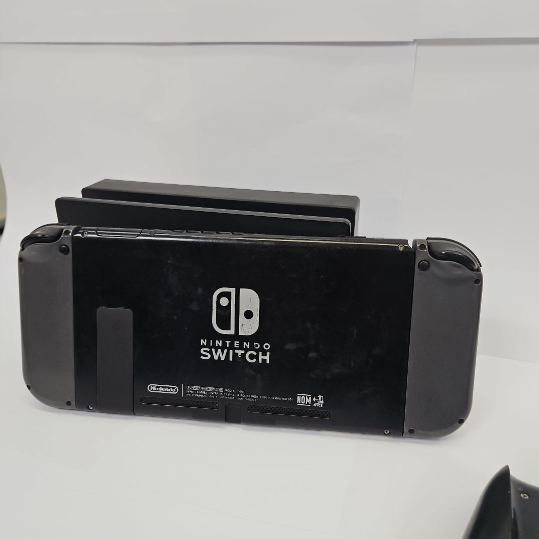 CONSOLA DE VIDEOJUEGO NINTENDO SWITCH 32 GB (SEMINUEVO)