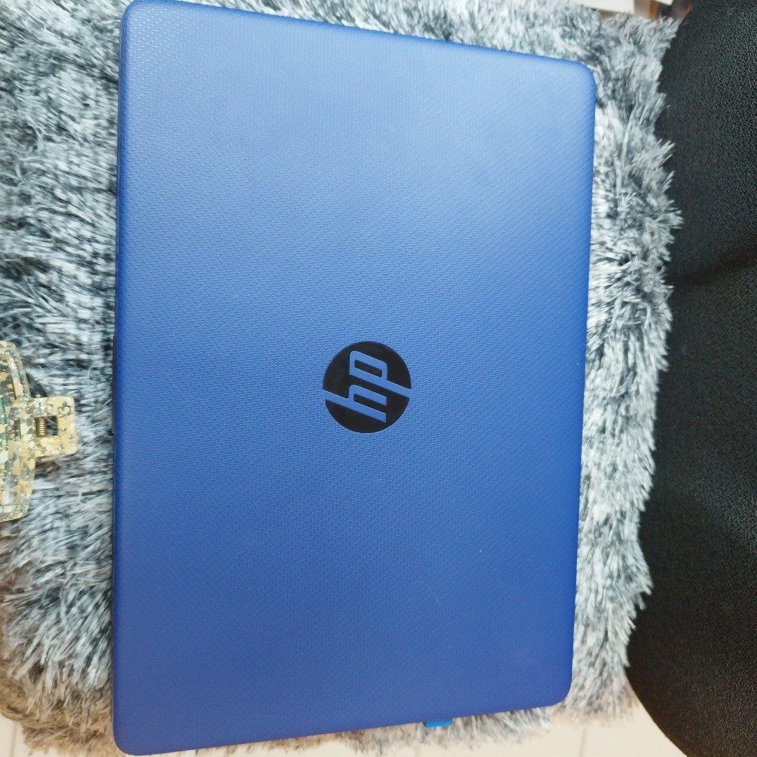 LAPTOP HP 14-DQ0525LA (2023) 256 GB SSD 8 GB RAM (SEMINUEVO)