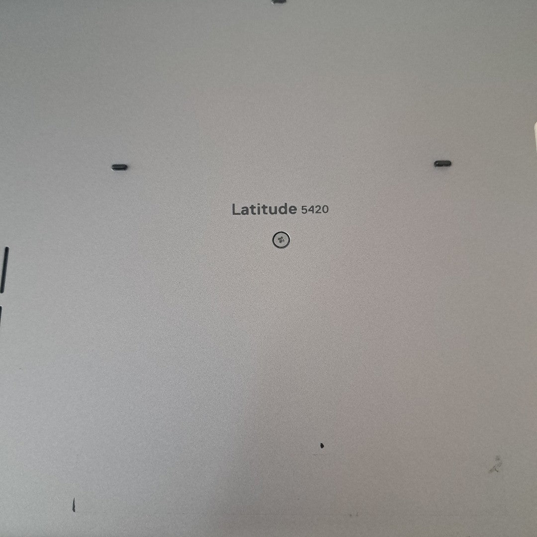 LAPTOP DELL LATITUDE 5420 (2022) 512 GB SSD 16 GB RAM (SEMINUEVO)