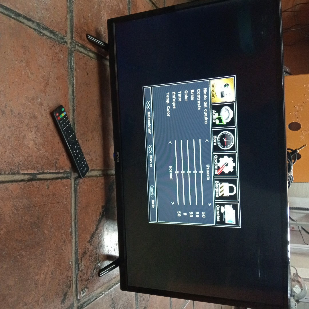 PANTALLA ATVIO ATV-32 32" LED HD (SEMINUEVO)