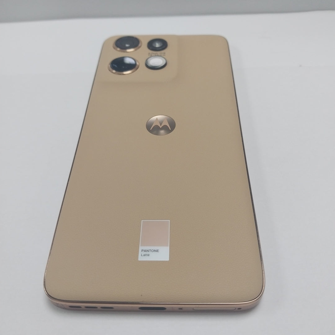CELULAR MOTOROLA EDGE 50 NEO XT2409-2 (2024) 256 GB 8 GB RAM (SEMINUEVO)