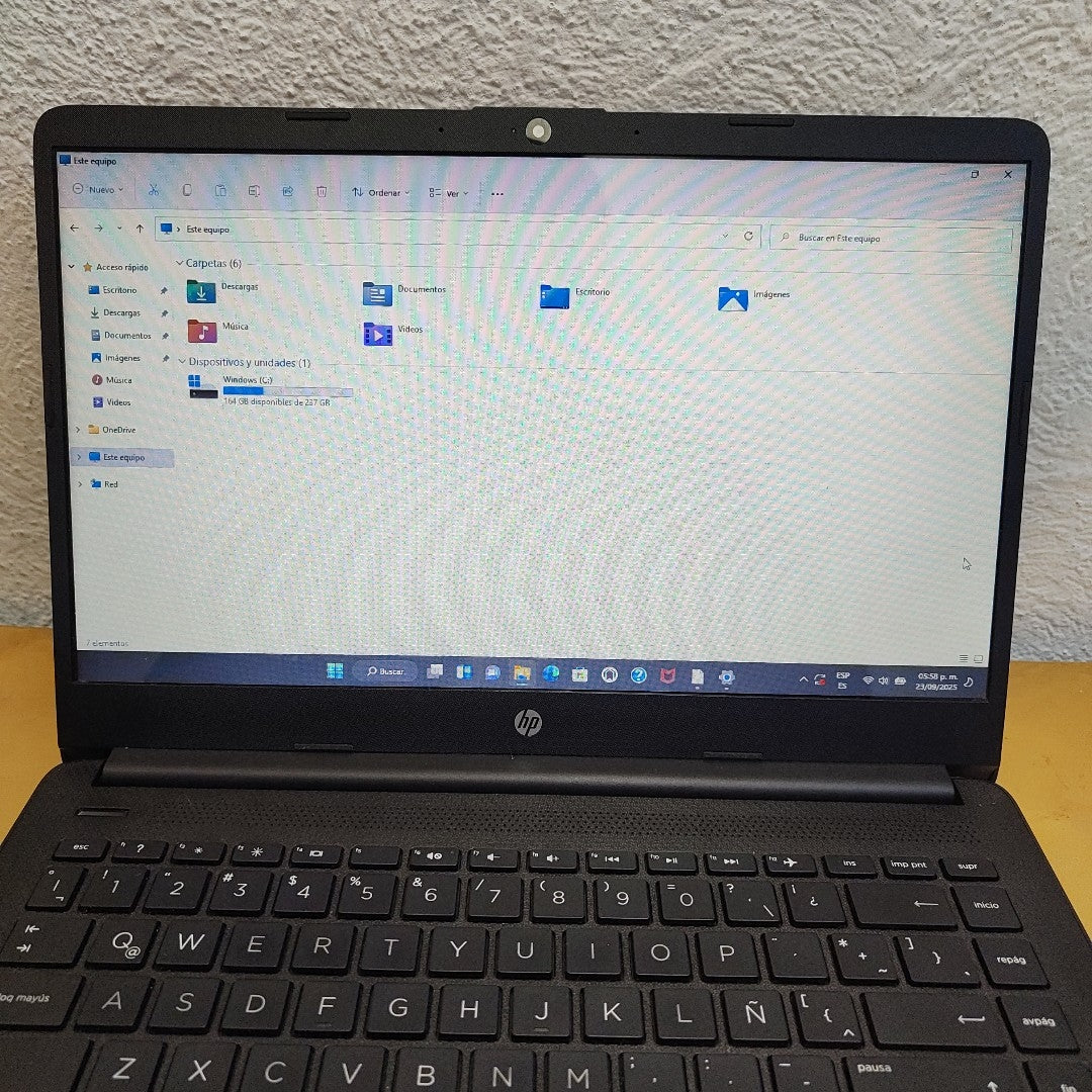 LAPTOP HP 14-DQ0510LA (2022) 256 GB SSD 4 GB RAM (SEMINUEVO)