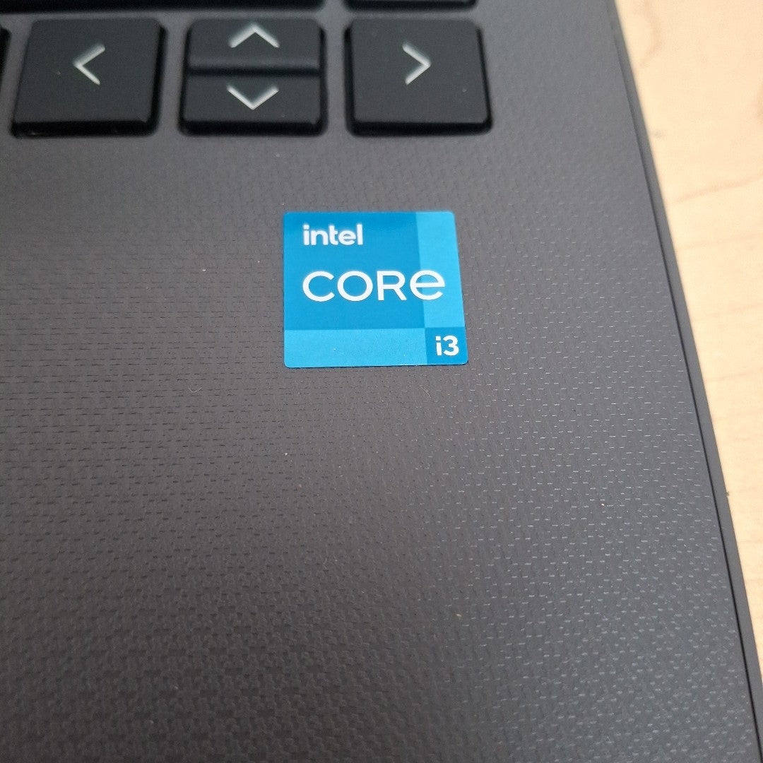LAPTOP HP 240 G8 (2023) 512 GB SSD 8 GB RAM (SEMINUEVO)