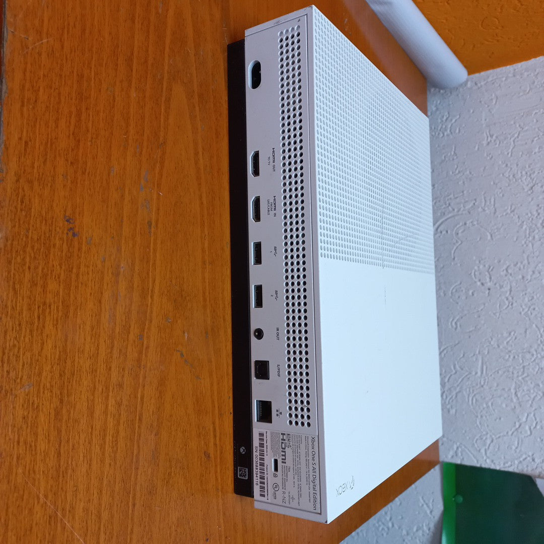 CONSOLA DE VIDEOJUEGO MICROSOFT XBOX ONE S ALL DIGITAL 1 TB (SEMINUEVO)