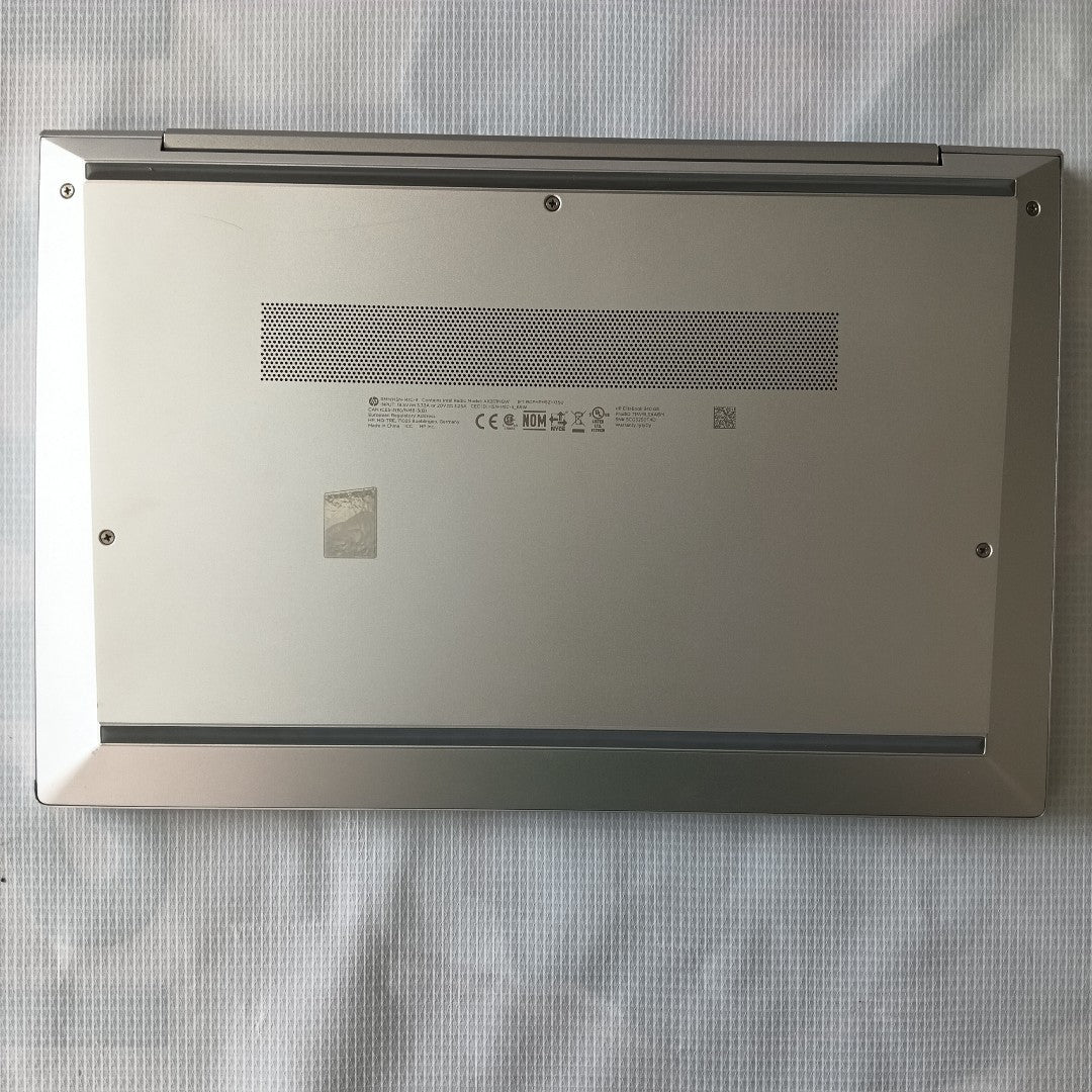 LAPTOP HP ELITEBOOK 840 G8 (2023) 256 GB SSD 16 GB RAM (SEMINUEVO)