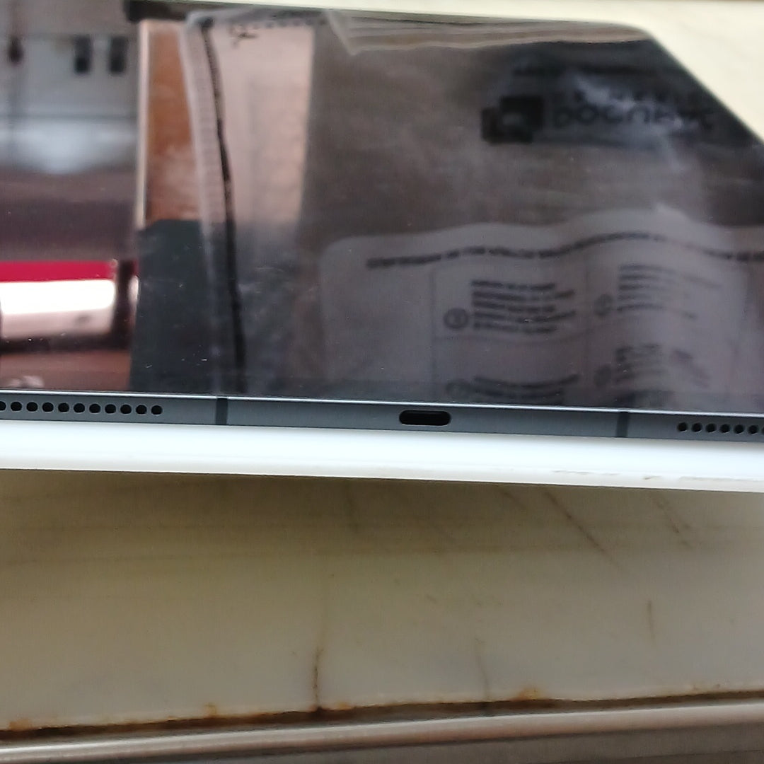 TABLETA APPLE IPAD PRO 13" A2926 (2024) 256 GB 8 GB RAM (SEMINUEVO)