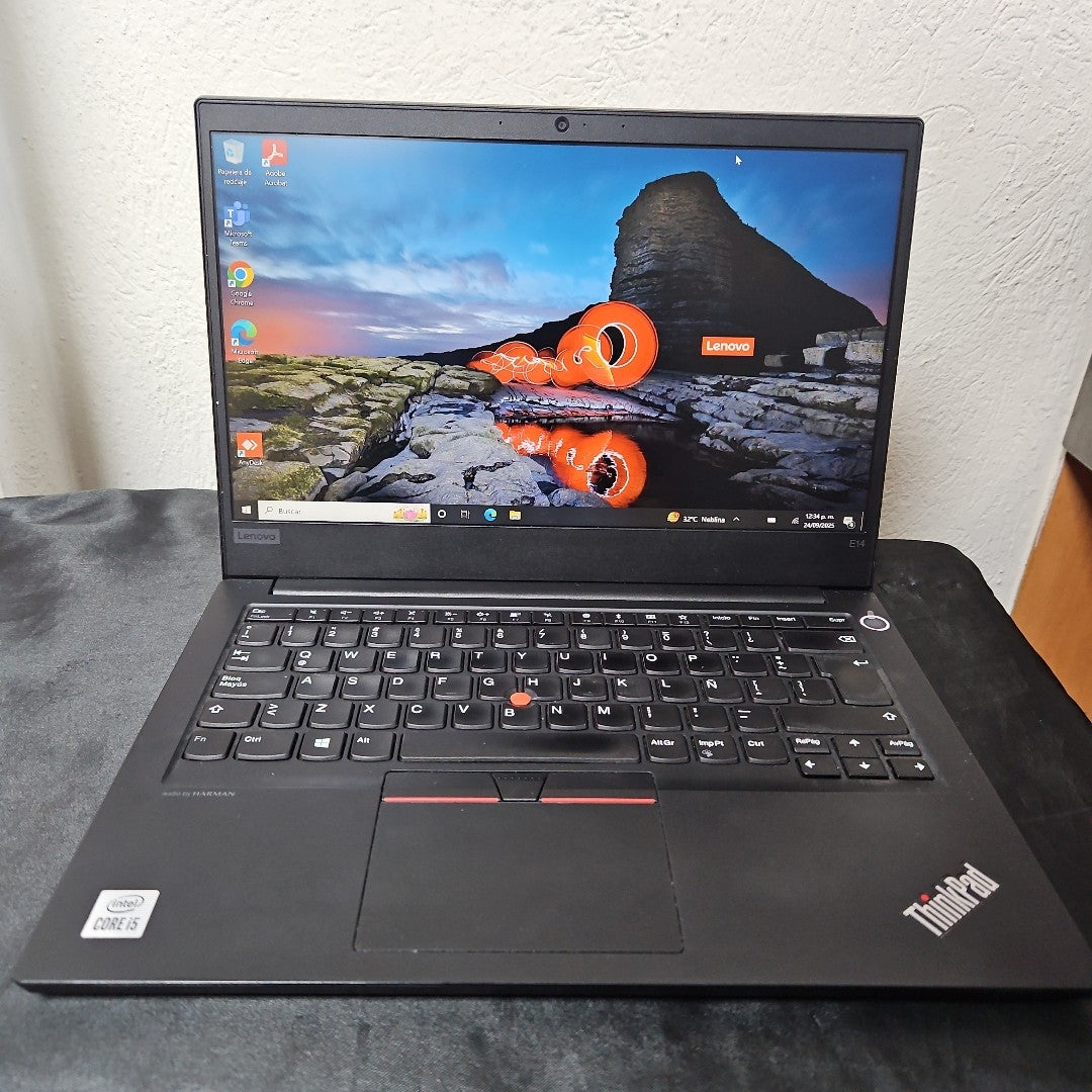 LAPTOP LENOVO THINKPAD E14 (2021) 256 GB SSD 8 GB RAM (SEMINUEVO)