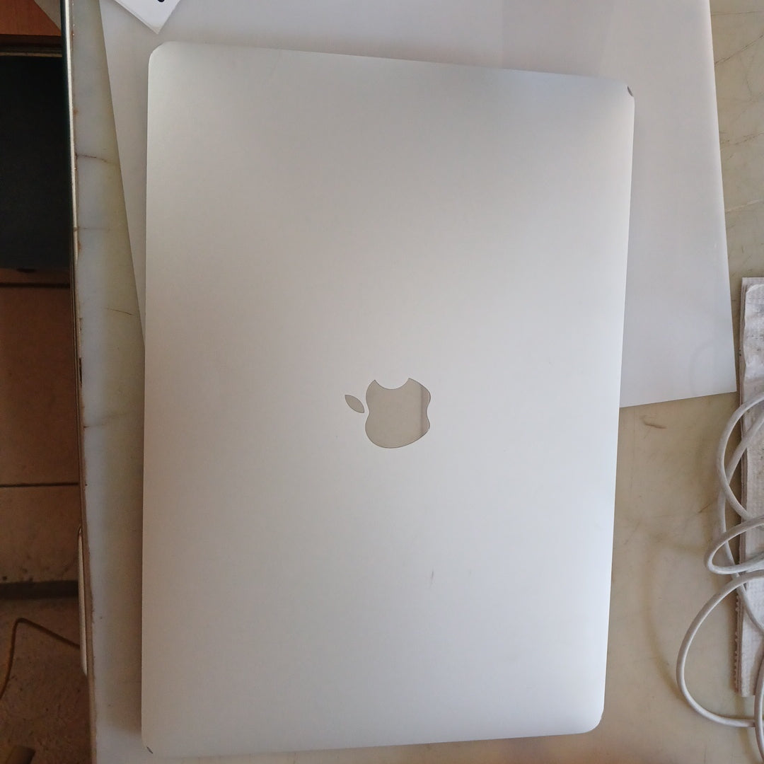 LAPTOP APPLE MACBOOK AIR 13" 2020 3.2 A2337 256 GB SSD 8 GB RAM (SEMINUEVO)