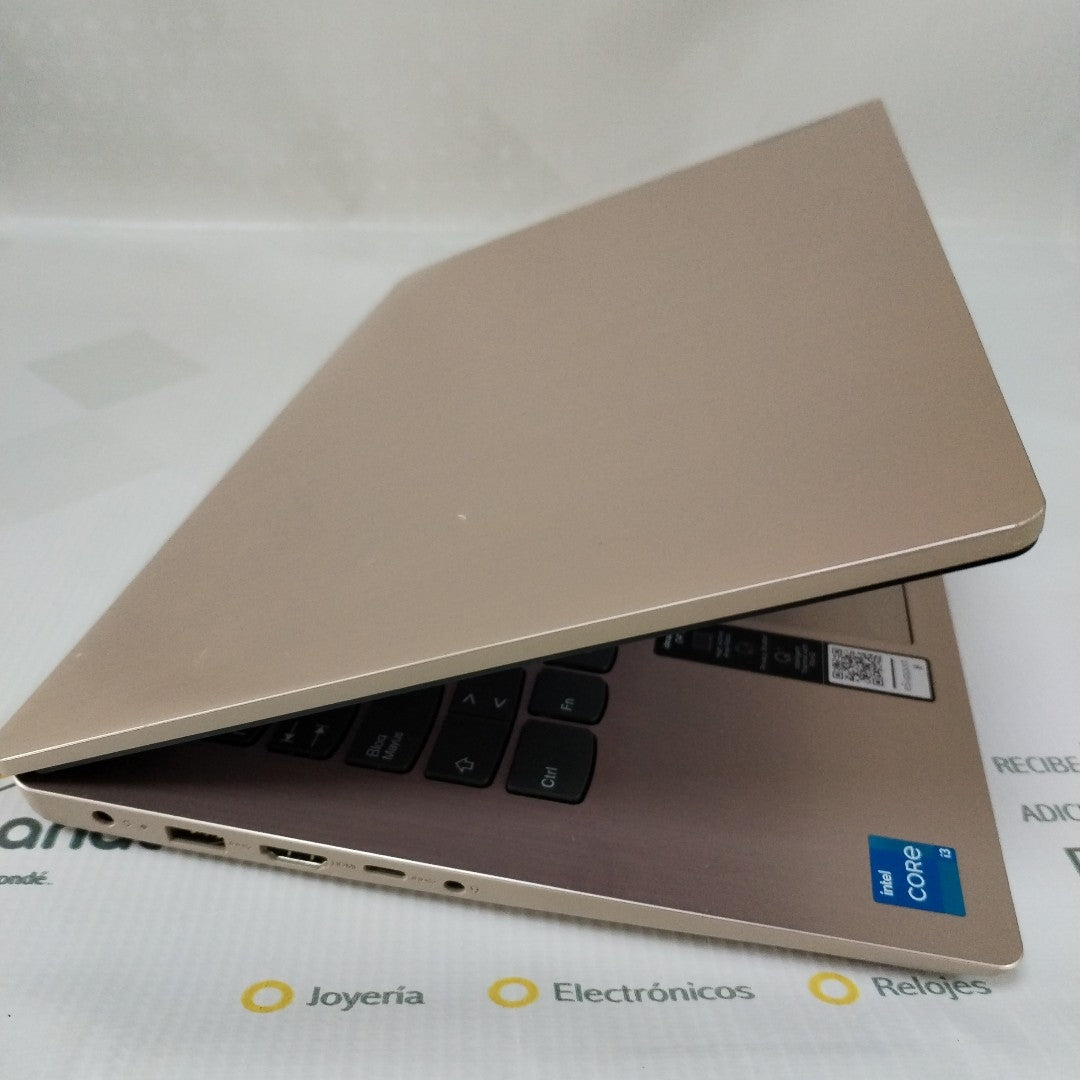 LAPTOP LENOVO IDEAPAD 3 14ITL6 (2022) 1 TB + 256 GB SSD 8 GB RAM (SEMINUEVO)