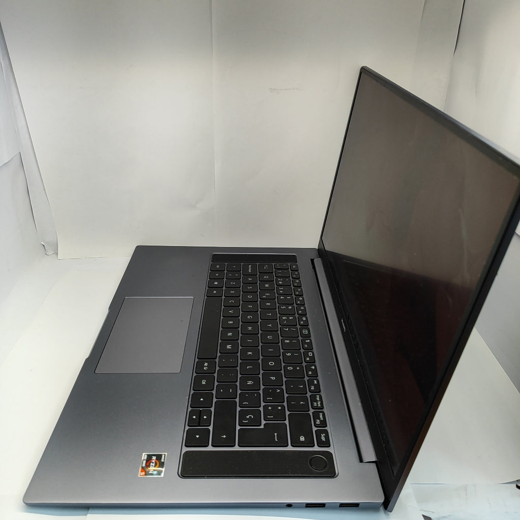 LAPTOP HUAWEI MATEBOOK D16 HVY-WAP9 (2022) 512 GB SSD 16 GB RAM (SEMINUEVO)