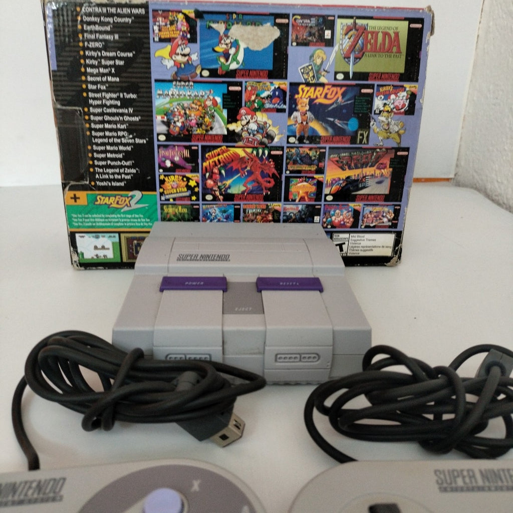 CONSOLA DE VIDEOJUEGO NINTENDO SUPER NES CLASSIC EDITION 21 JUEGOS PRECARGADOS (SEMINUEVO)
