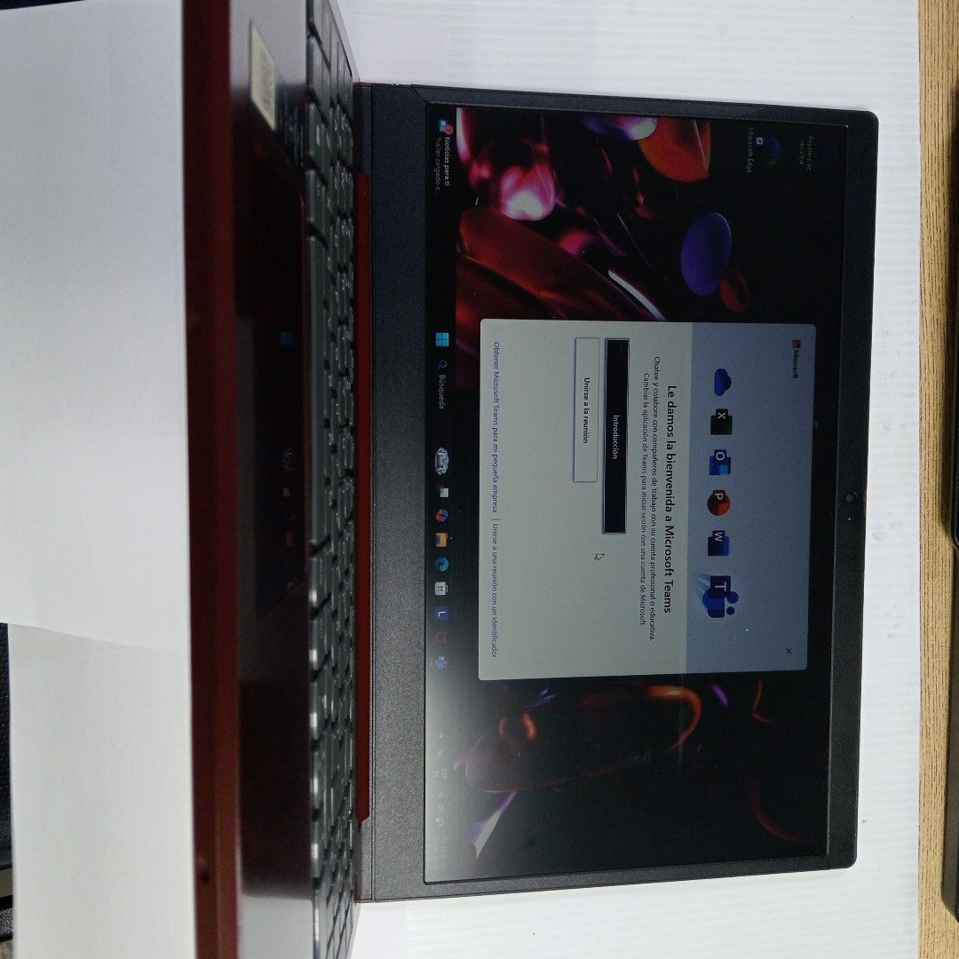 LAPTOP LENOVO IDEAPAD 3 15IML05 (2022) 1 TB + 128 GB SSD 8 GB RAM (SEMINUEVO)