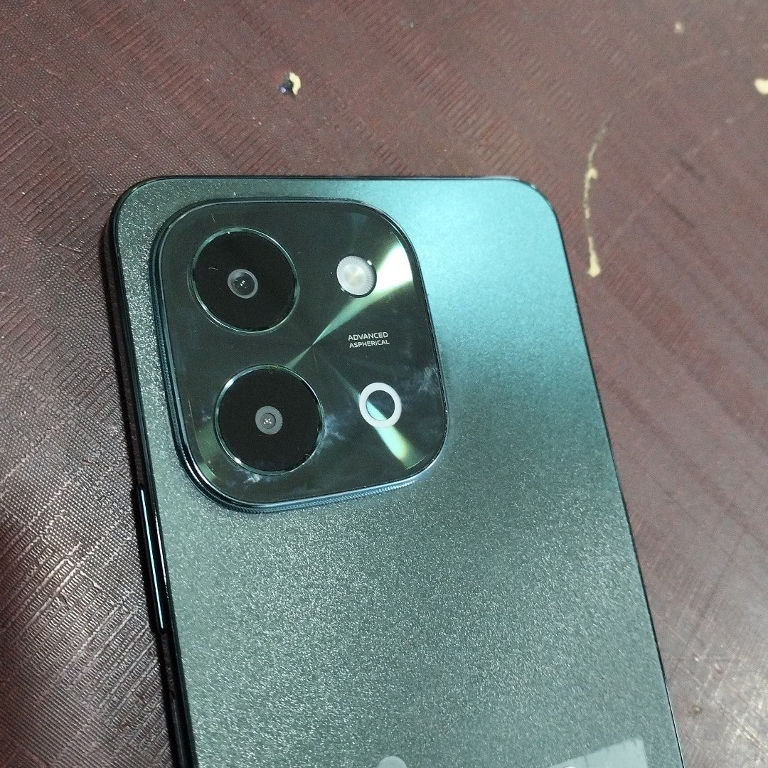 CELULAR VIVO Y28 V2352 256 GB 8 GB RAM (SEMINUEVO)