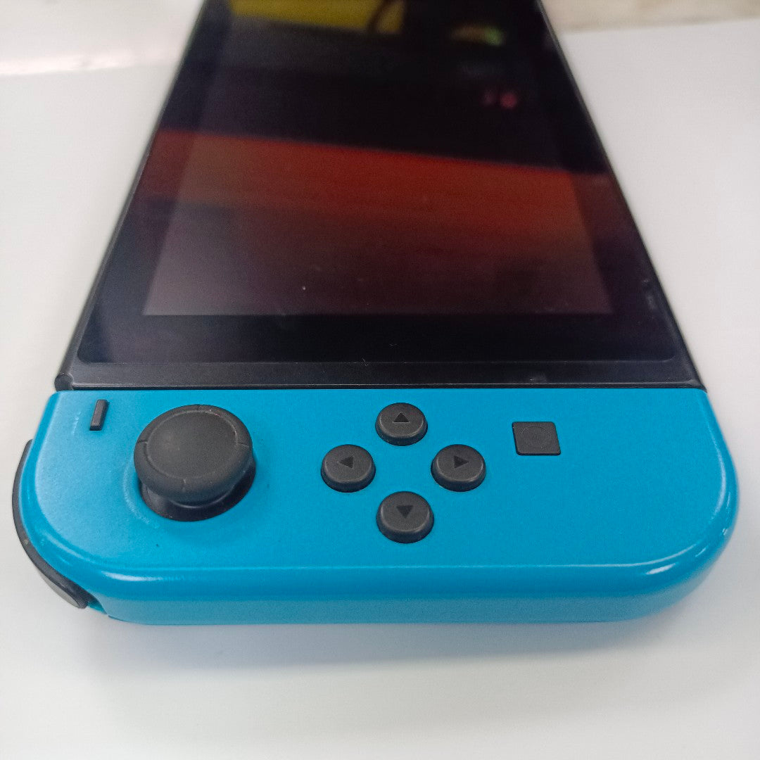 CONSOLA DE VIDEOJUEGO NINTENDO SWITCH 32 GB (SEMINUEVO)
