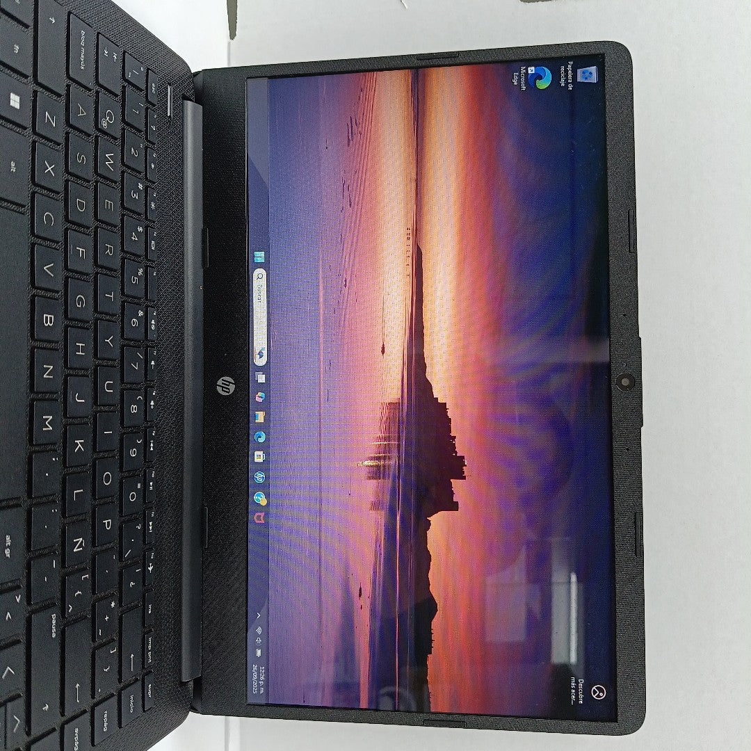 LAPTOP HP 14-DQ0509LA (2023) 128 GB SSD 4 GB RAM (SEMINUEVO)
