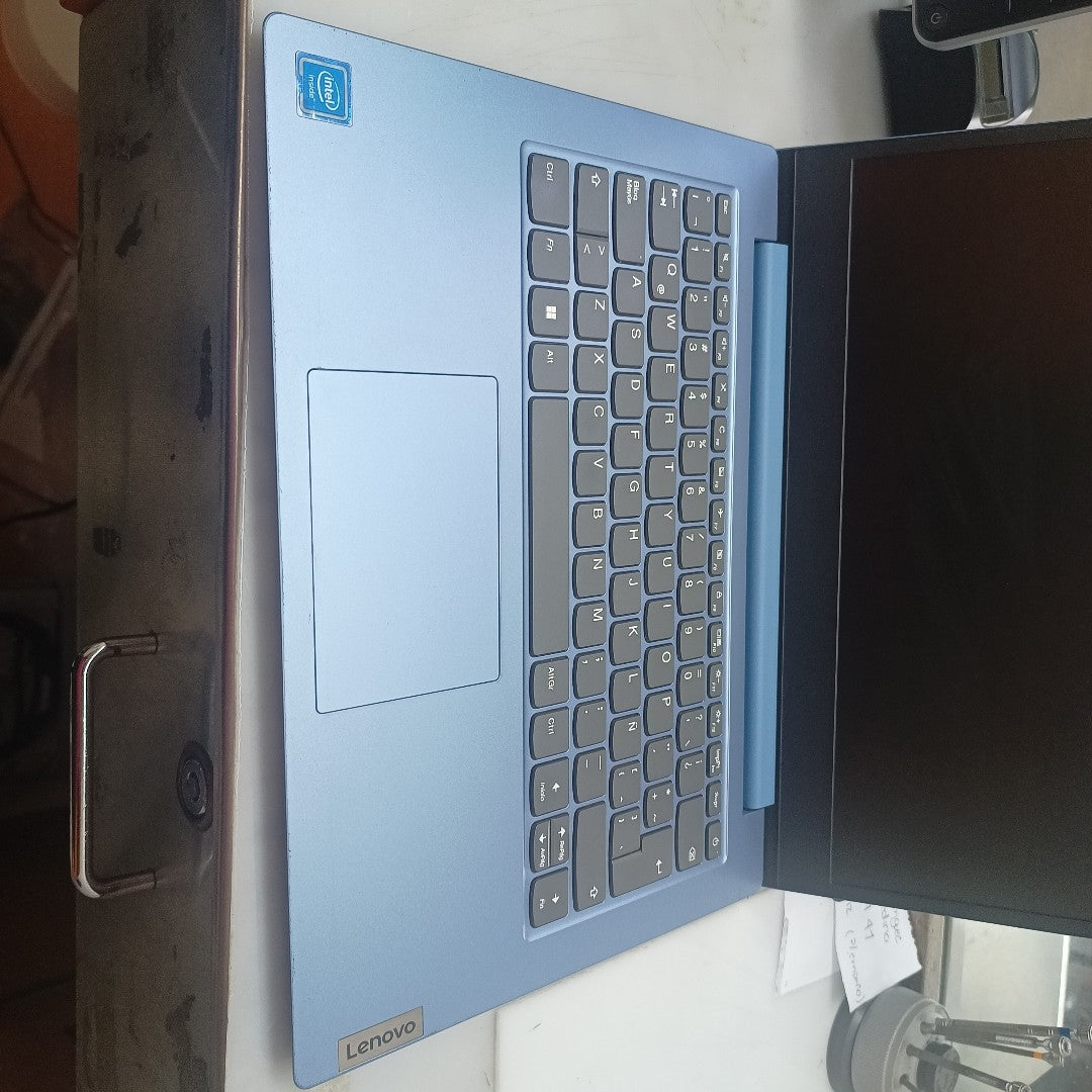LAPTOP LENOVO IDEAPAD 1 14IGL05 (2022) 128 GB SSD 4 GB RAM (SEMINUEVO)