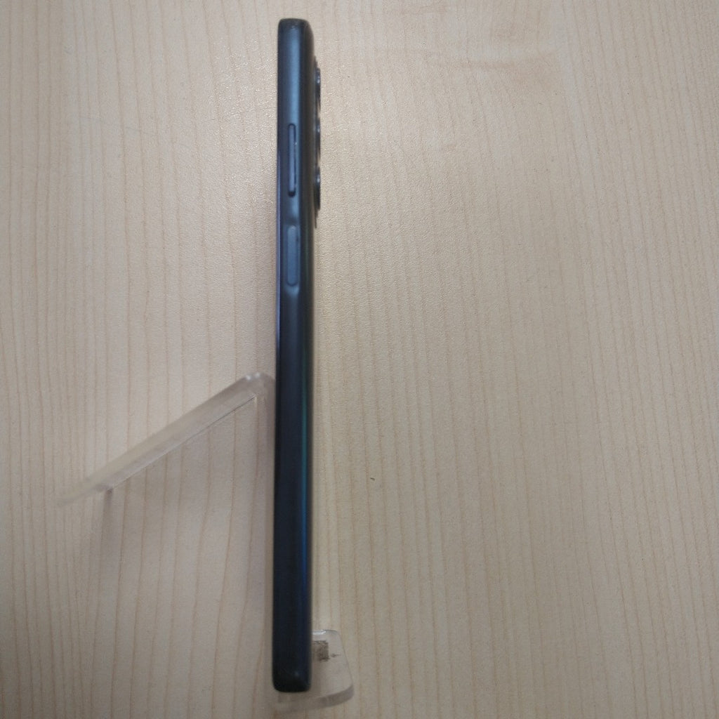 CELULAR MOTOROLA MOTO G STYLUS 5G XT2215-4 (2022) 128 GB 4 GB RAM (SEMINUEVO)
