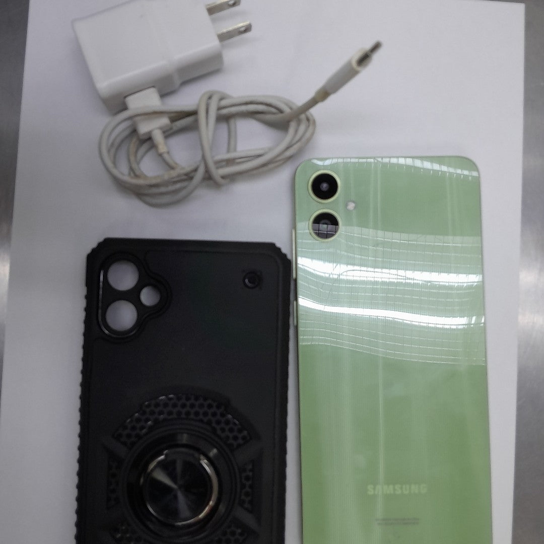 CELULAR SAMSUNG GALAXY A05 SM-A055M (2023) 64 GB 4 GB RAM (SEMINUEVO)