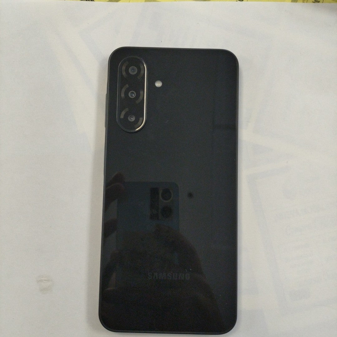 CELULAR SAMSUNG GALAXY A26 5G SM-A266M (2025) 256 GB 8 GB RAM (SEMINUEVO)