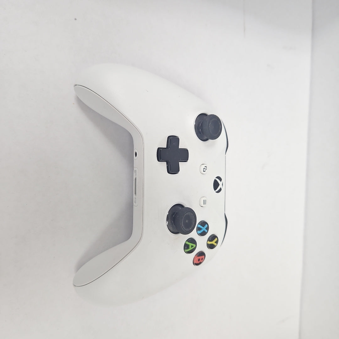 CONSOLA DE VIDEOJUEGO MICROSOFT XBOX ONE S 1 TB (SEMINUEVO)