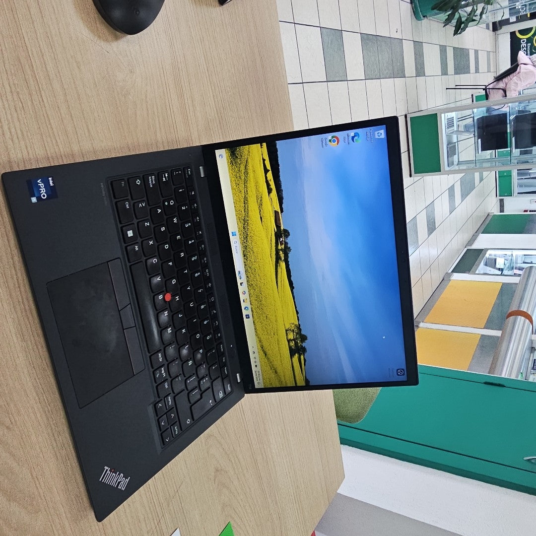 LAPTOP LENOVO THINKPAD T14 GEN 4 (2024) 512 GB SSD 16 GB RAM (SEMINUEVO)