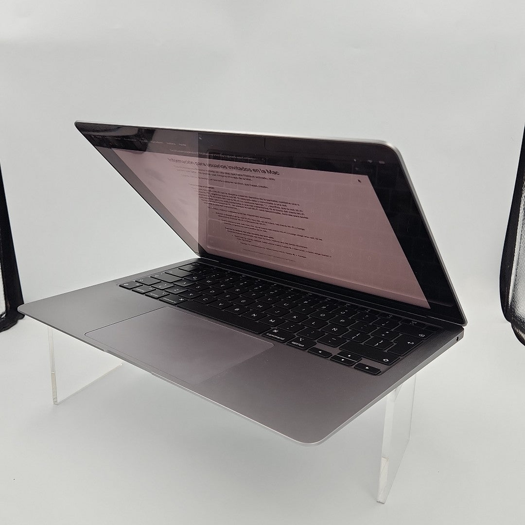 LAPTOP APPLE MACBOOK AIR 13" 2020 3.2 A2337 256 GB SSD 8 GB RAM (SEMINUEVO)